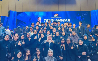 IJN College Students Engage with PM Anwar Ibrahim at Historic Temu Anwar Event
