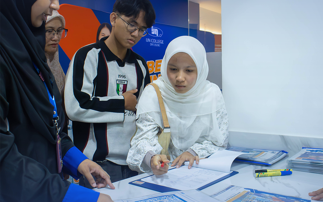 Discover Your Future at IJN College: Open Day Highlights & Ongoing Visits